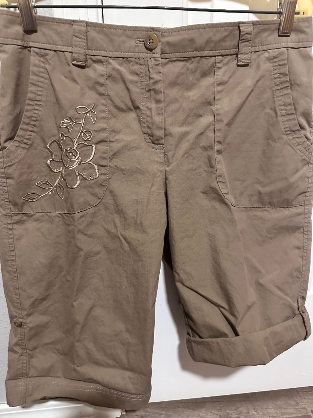 Izod size 6 women’s shorts